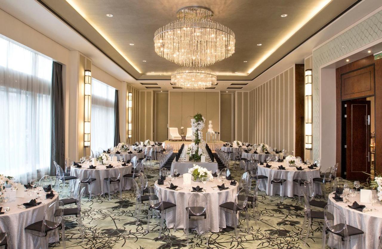 Makati Diamond Residences Макати Экстерьер фото The ballroom