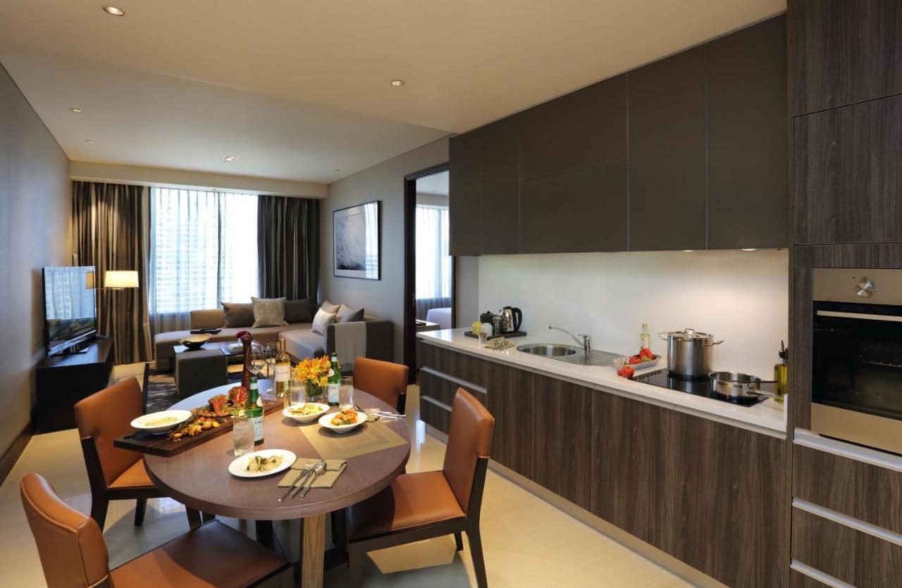 Makati Diamond Residences Макати Экстерьер фото A typical apartment interior