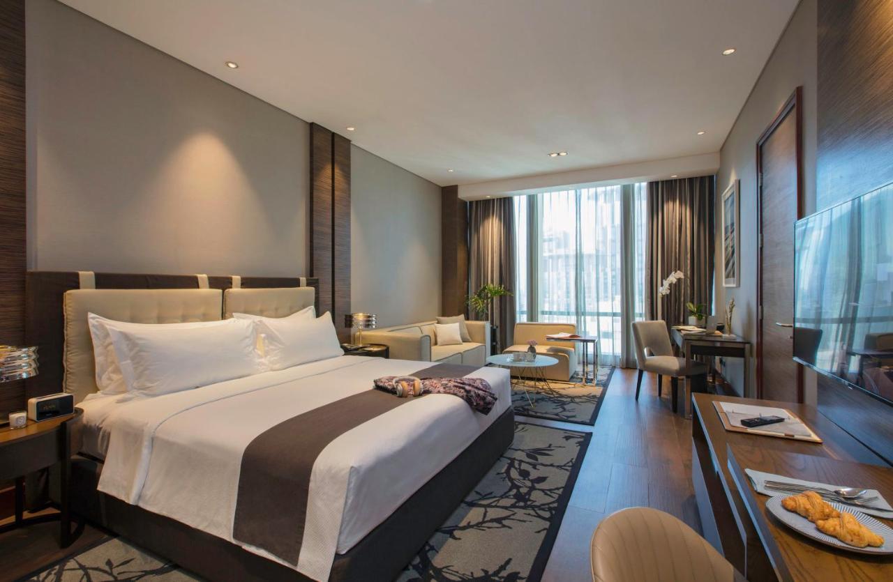 Makati Diamond Residences Макати Экстерьер фото Deluxe Room